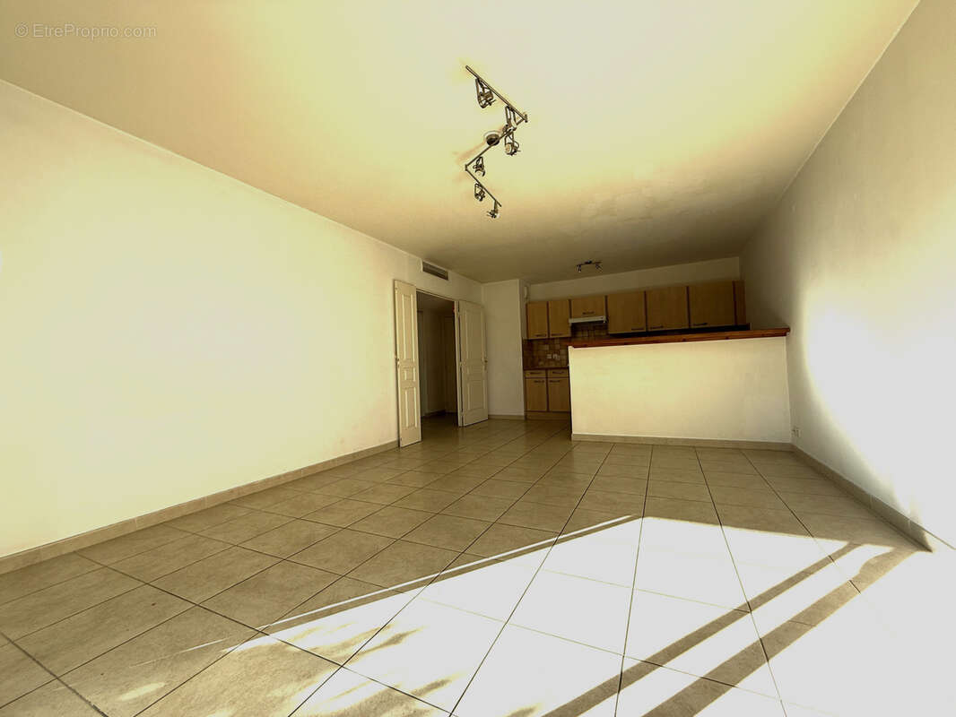 Appartement à MARSEILLE-12E