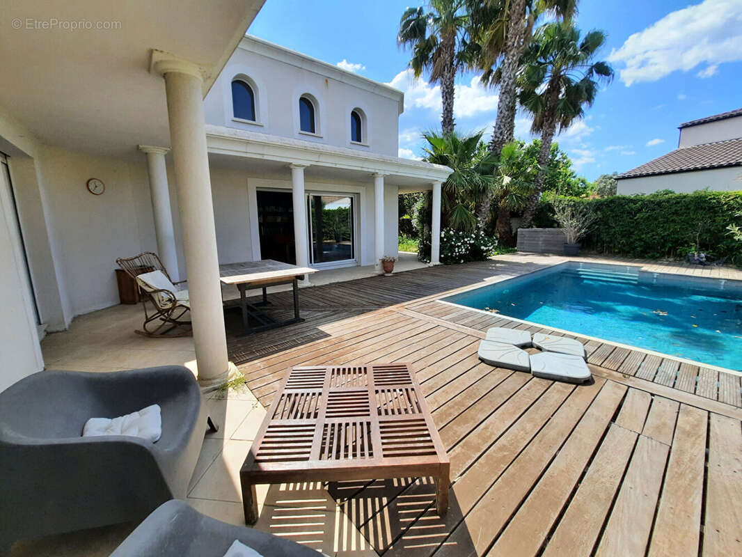 Maison à VILLENEUVE-LES-MAGUELONE