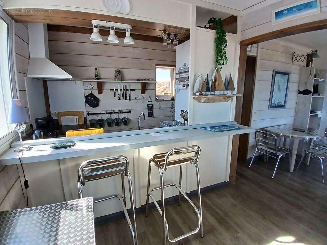 Appartement à FOURAS