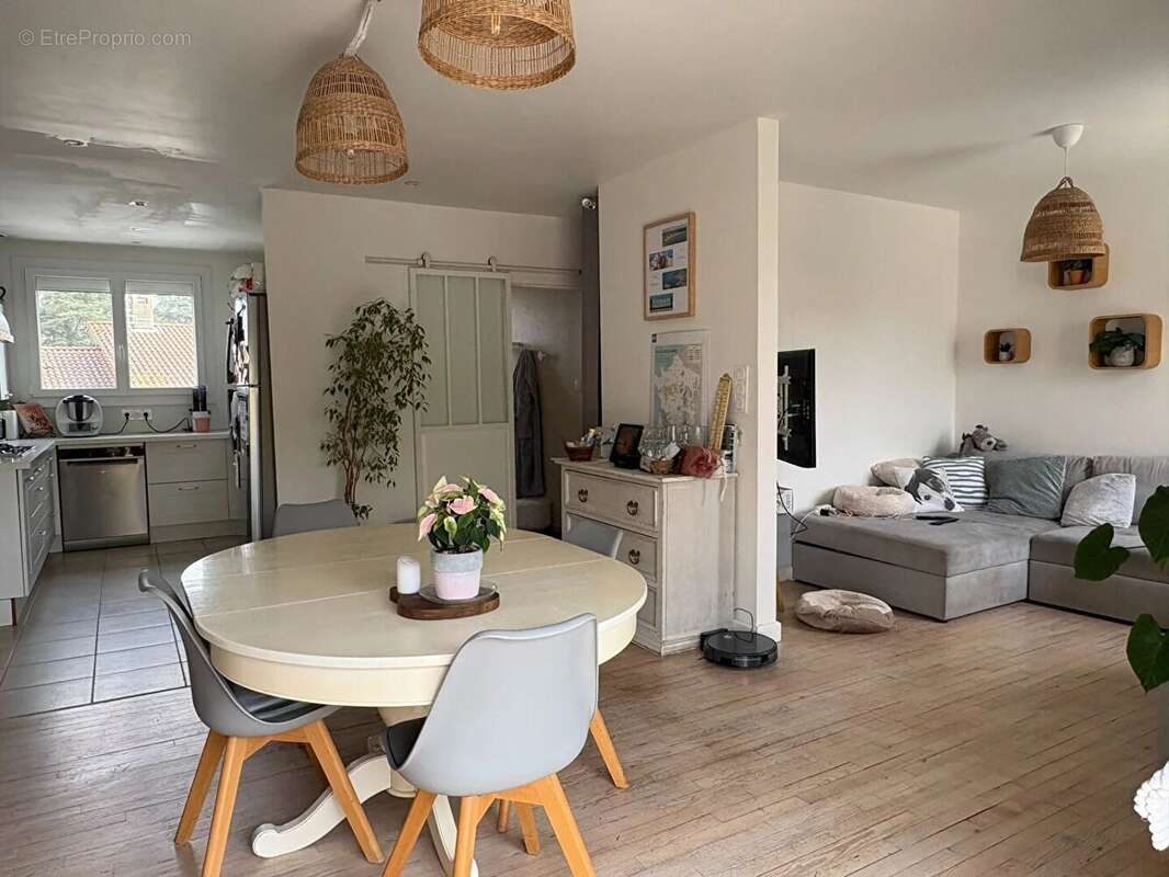 Maison à BOURG-DE-PEAGE