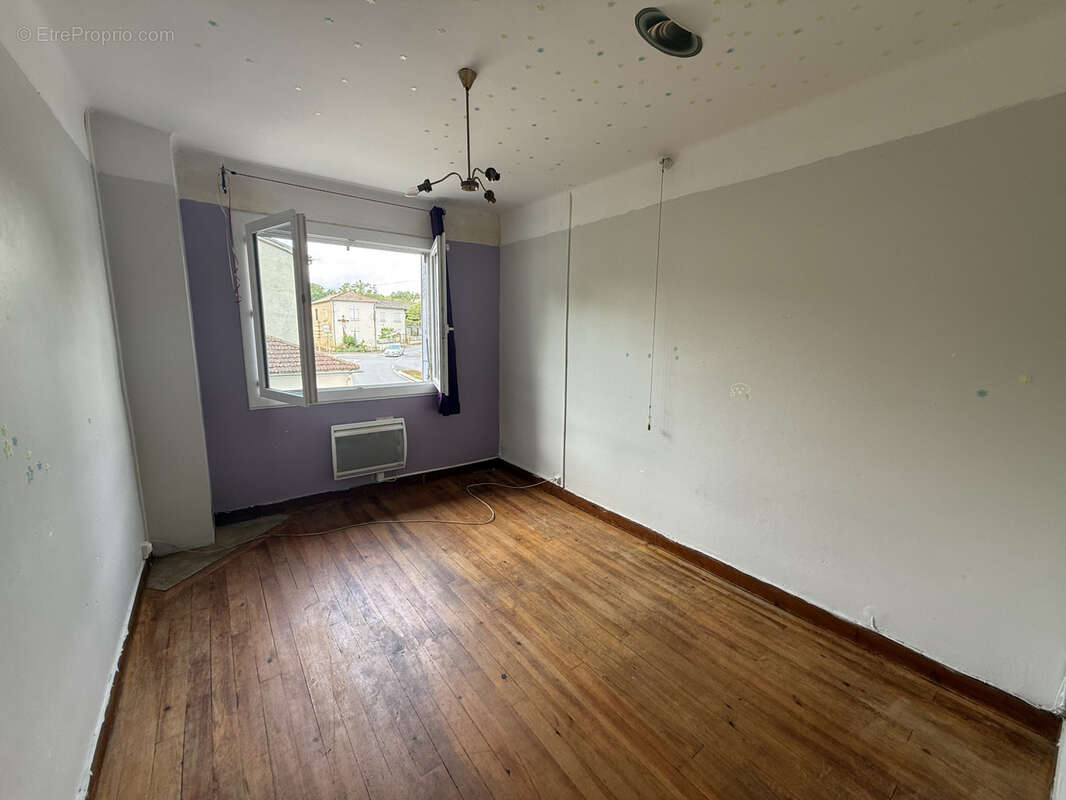 Maison à L&#039;ISLE-EN-DODON