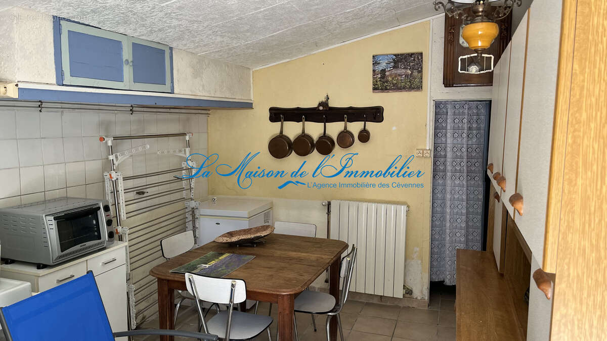 St JEAN DU GARD, au coeur des Cevènnes, maison de PP F3/F4 sur 882 m2 de terrain - photo 8