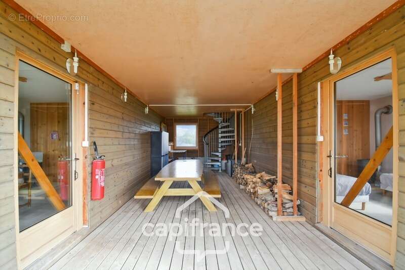 Maison à LONS-LE-SAUNIER