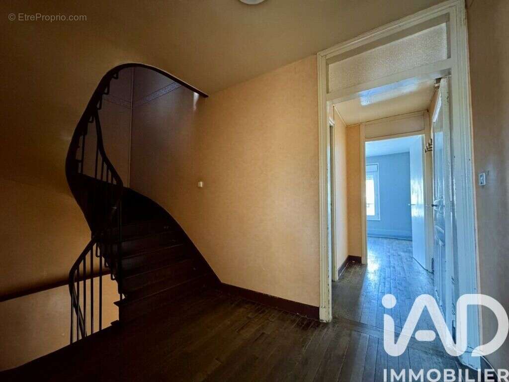 Maison 137 m² à Grandpre  - photo 9