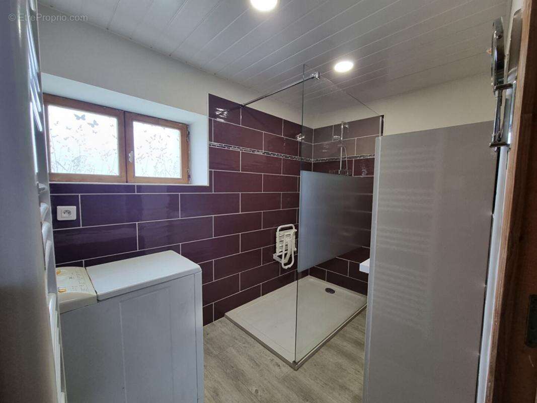 Maison à NAMPCELLES-LA-COUR