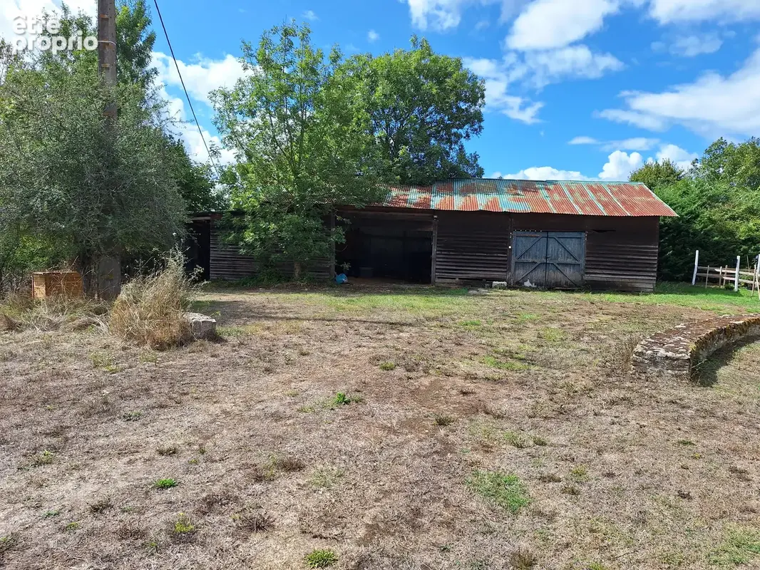 Belle propriété avec terrain et dépendances - photo 17