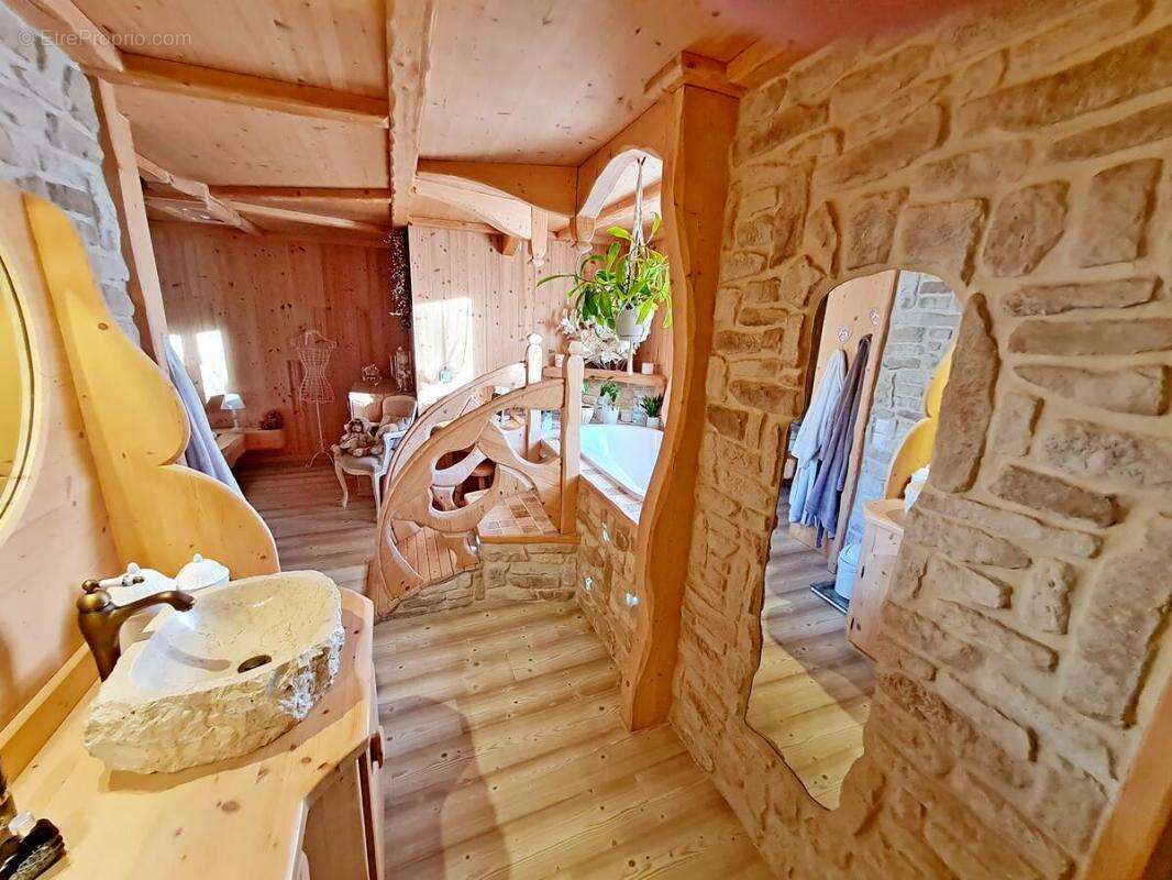 Maison à SAINT-PIERRE-DELS-FORCATS