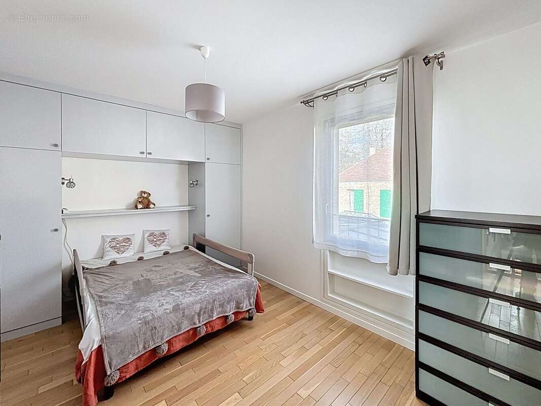 Chambre 2. - Maison à LES LOGES-EN-JOSAS