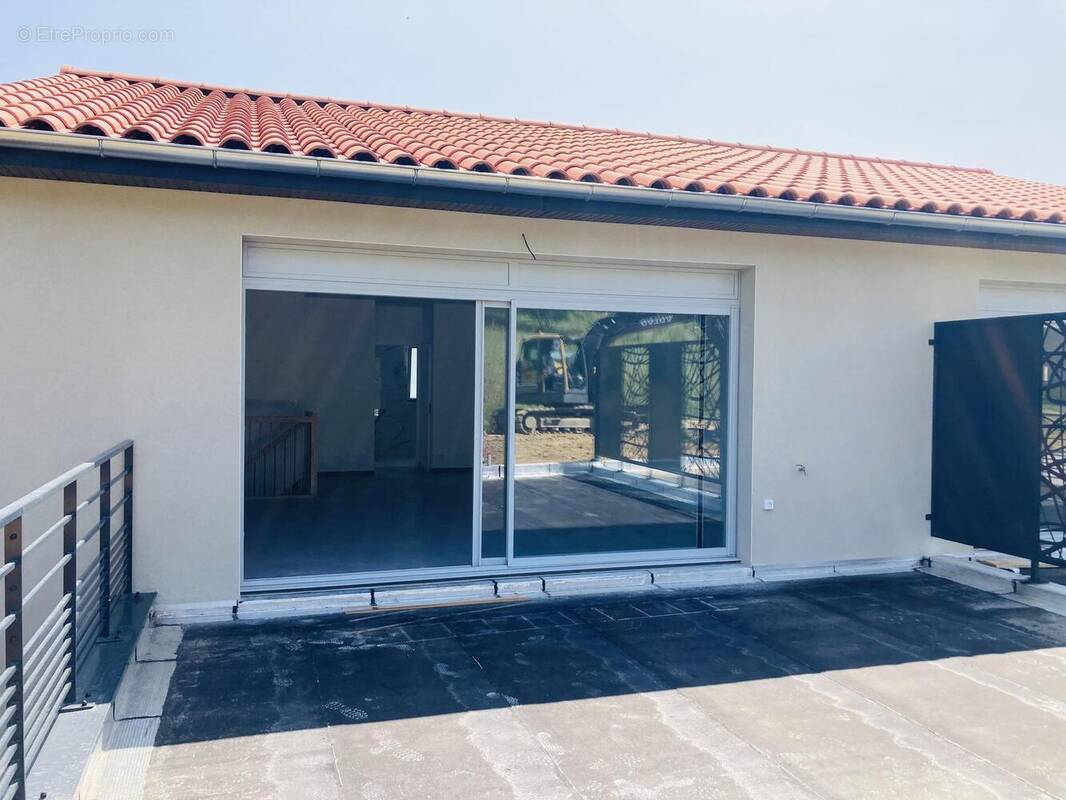 Photo 1 - Maison à COMMUNAY