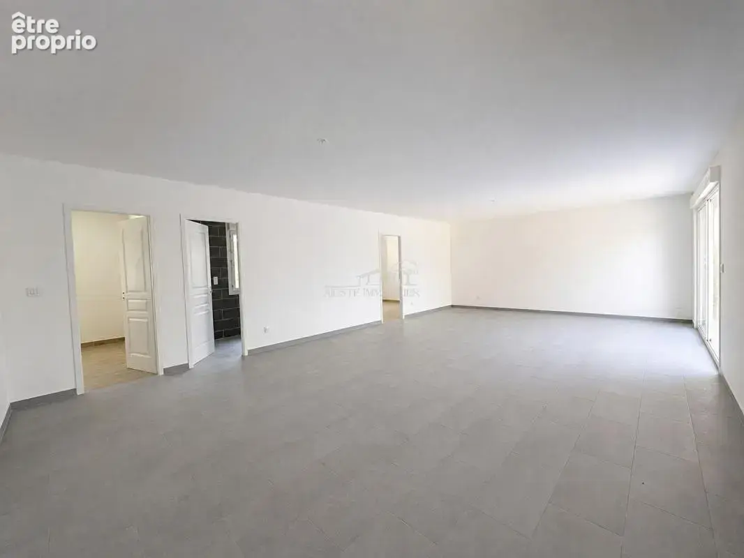 Maison à MIRABEAU