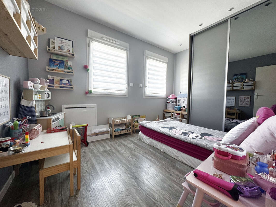Appartement à PLAILLY