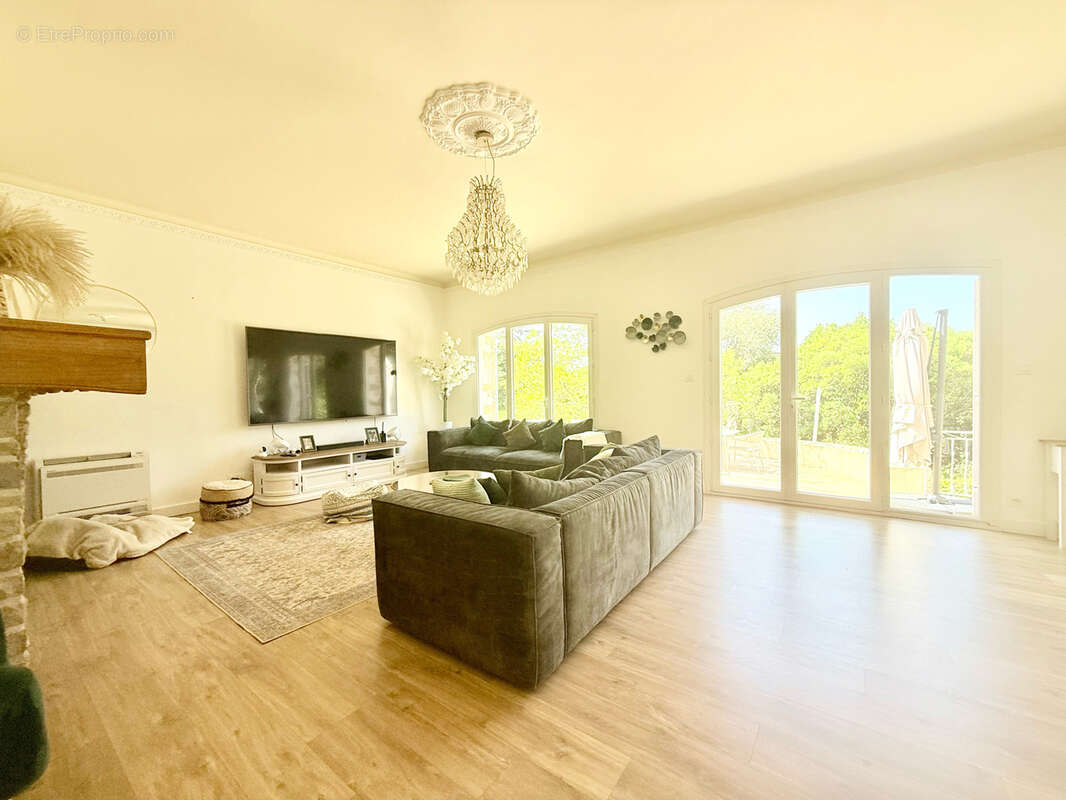 La valette du var - maison 5 pieces - 130m2 avec piscine - photo 5