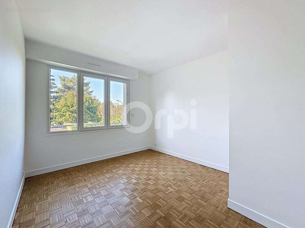 Appartement à FONTENAY-SOUS-BOIS