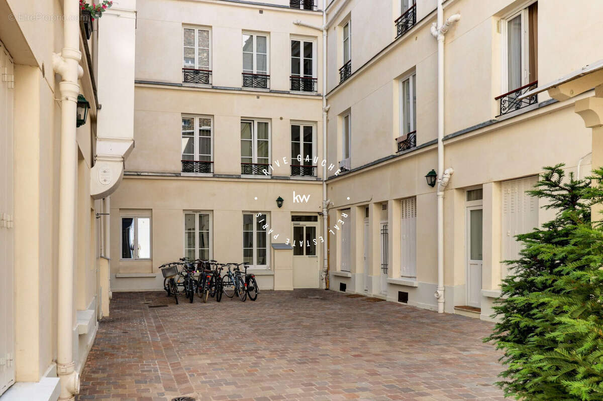 Appartement 17 m² à Paris-7e  - photo 9