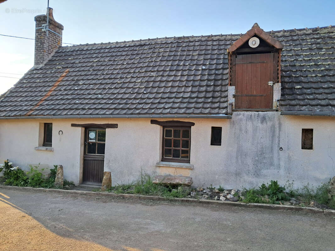 Maison à MARIGNE-LAILLE