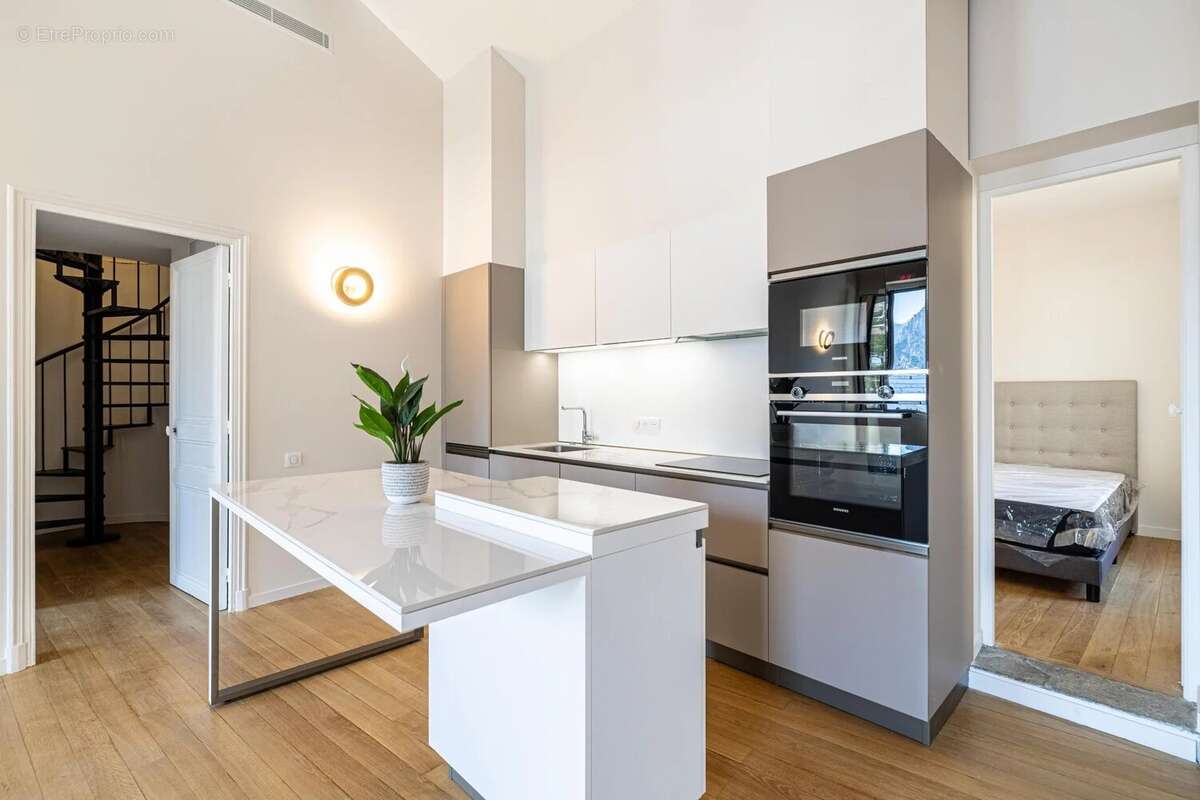 Appartement à BEAULIEU-SUR-MER