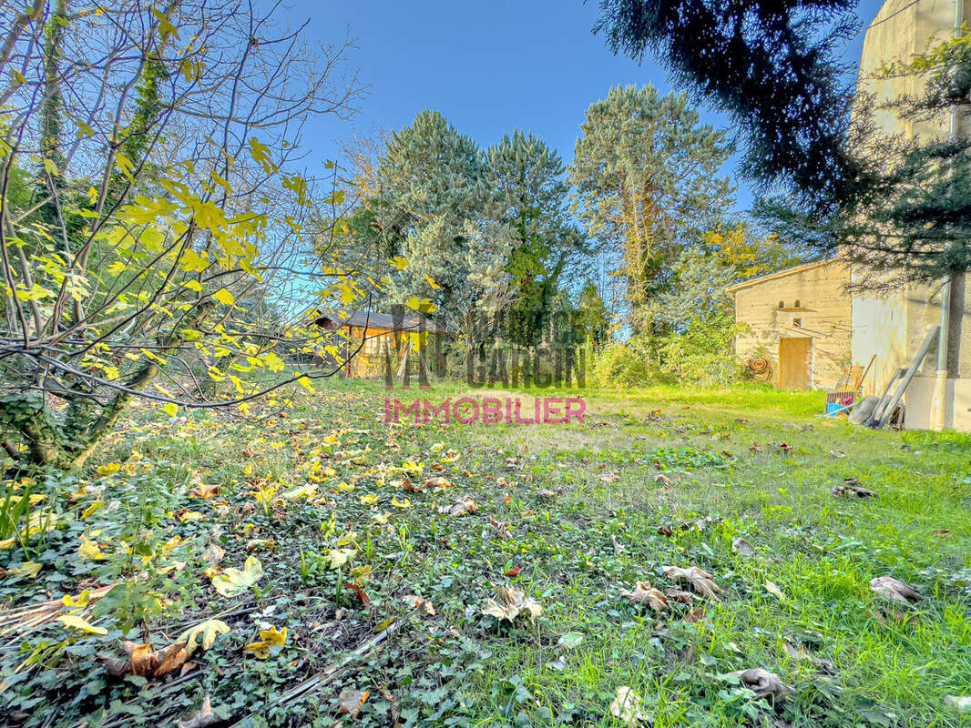 Maison à PERNES-LES-FONTAINES