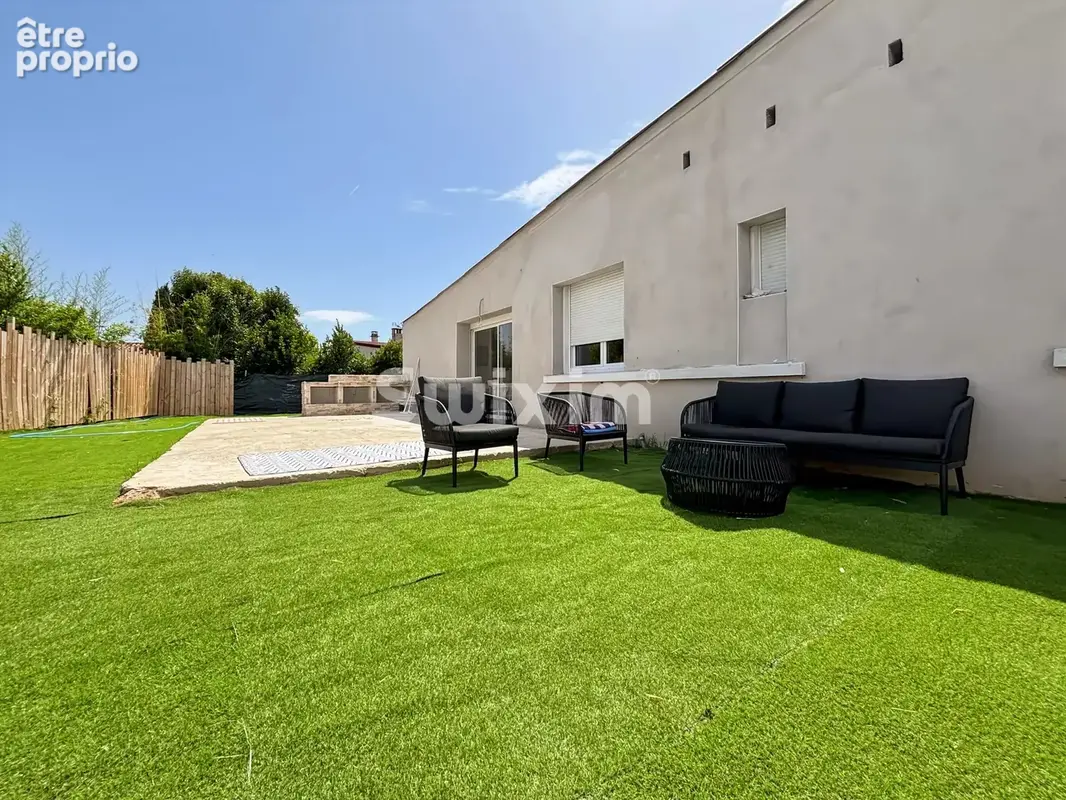 ANCONE – Maison de plain-pied avec jardin et garage - photo 2