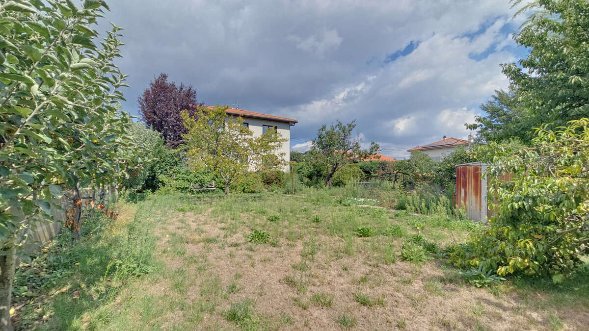 BLANZAT, maison au calme 3 chambres - photo 11