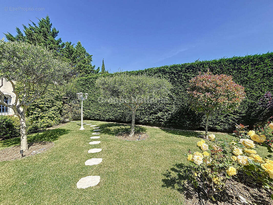 Maison à ROCHEFORT-DU-GARD