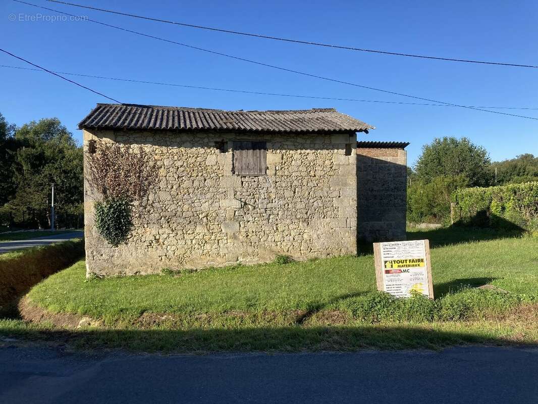Maison à SAINT-GENES-DE-FRONSAC