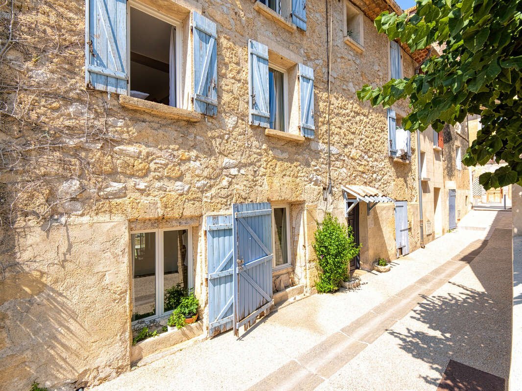 Maison à MEYRARGUES