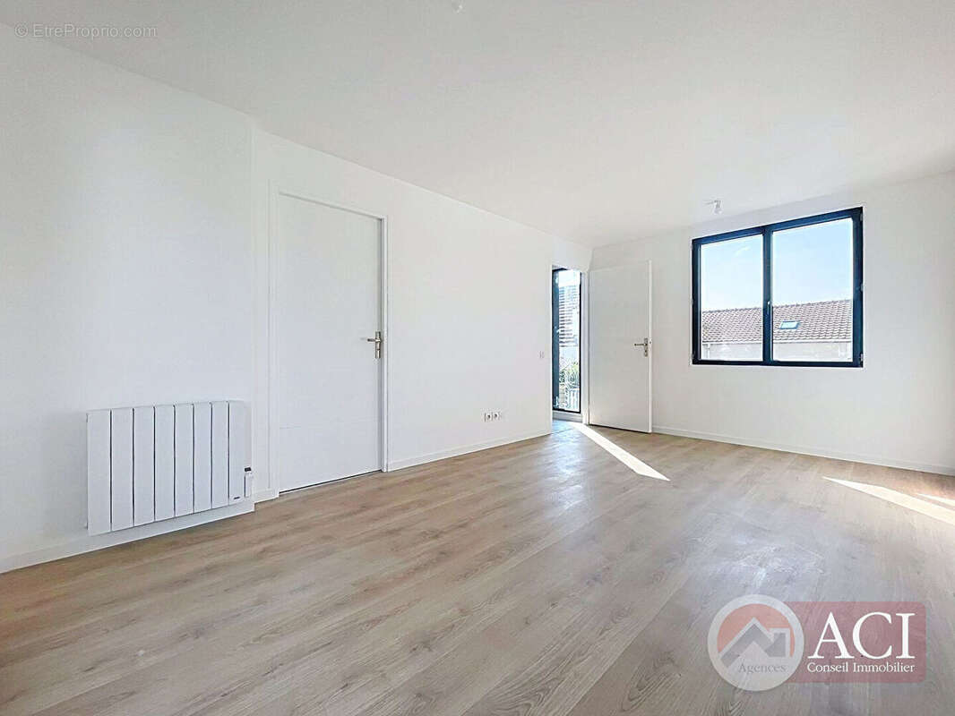 Maison à SAINT-BRICE-SOUS-FORET