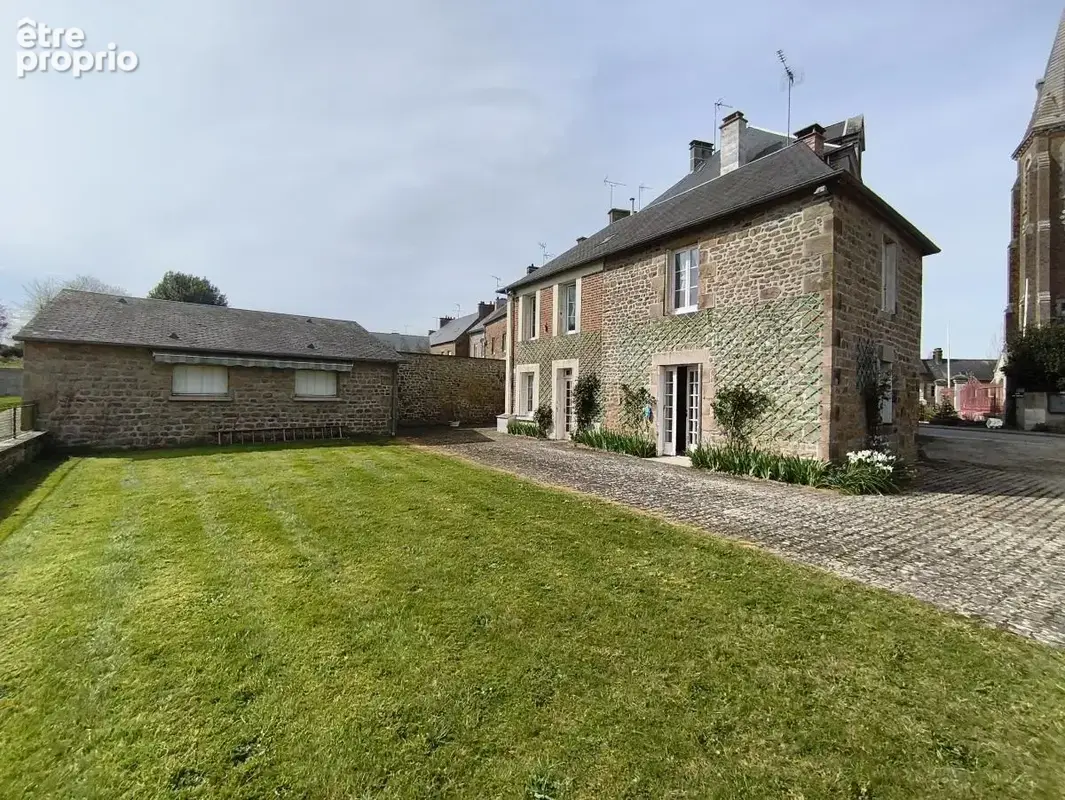 Maison à SAINT-FRAIMBAULT