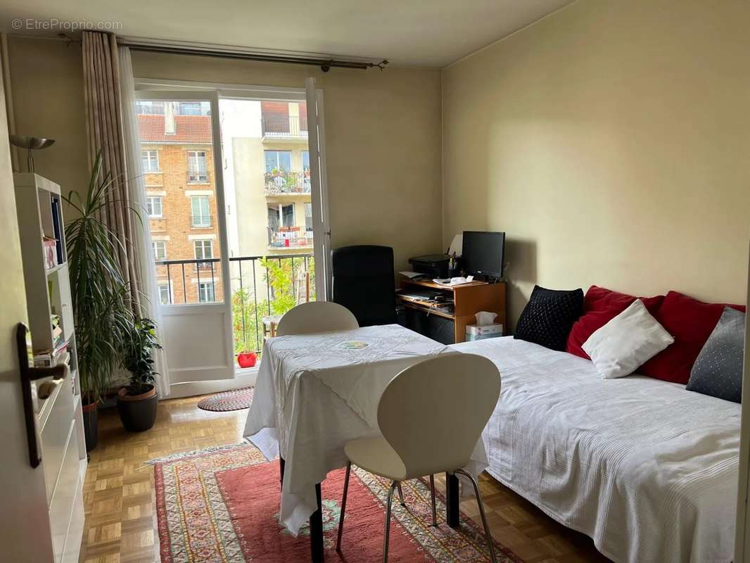 Appartement à PARIS-12E