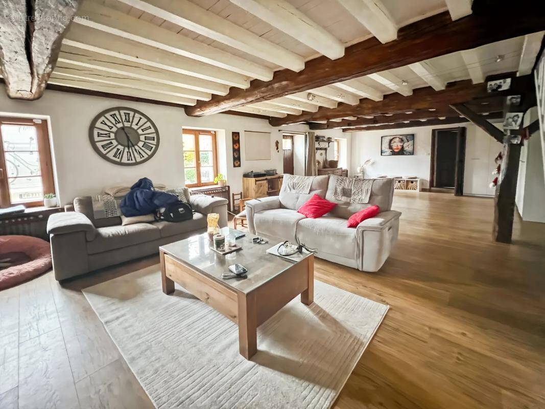 Maison à SAINT-PRIEST-BRAMEFANT