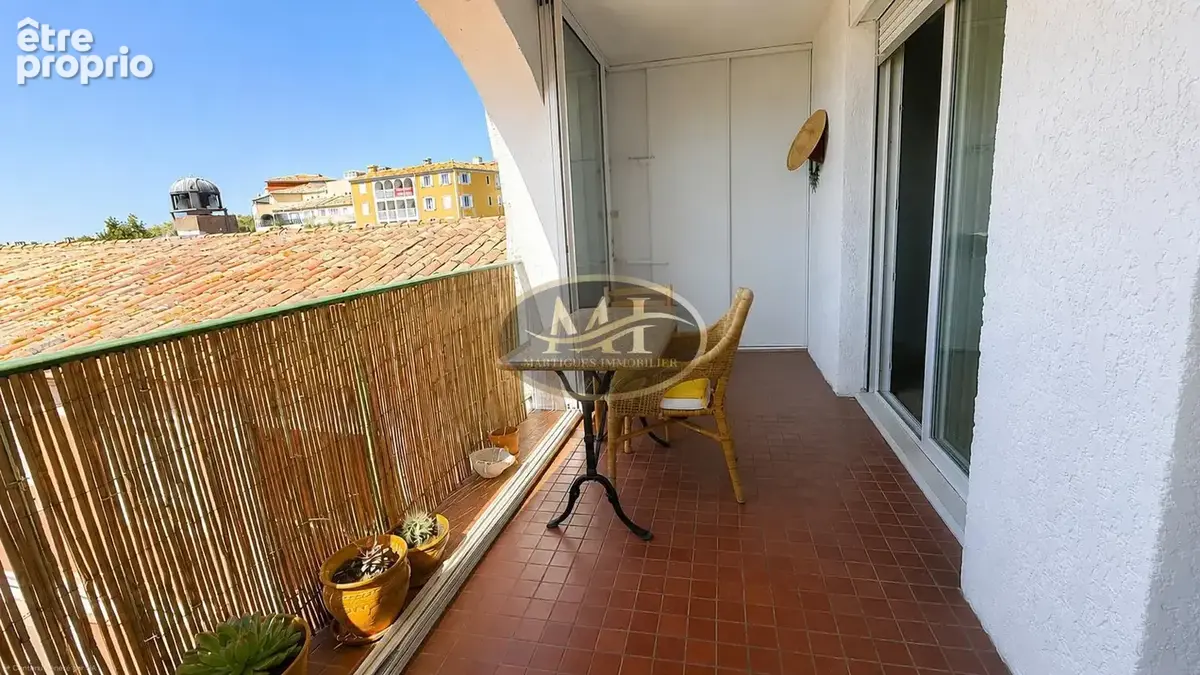 PORT-DE-BOUC   Appartement T3 de 66,55 m2 avec vue mer, résidence sécurisée, ascenseur et stationnement privé - photo 4