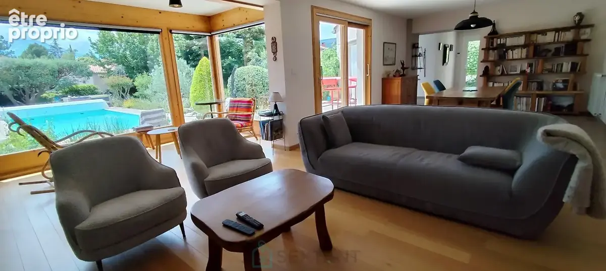 Maison de caractère entièement rénovée avec gîte, chambre d'hôtes, piscine et revenus locatifs - photo 3