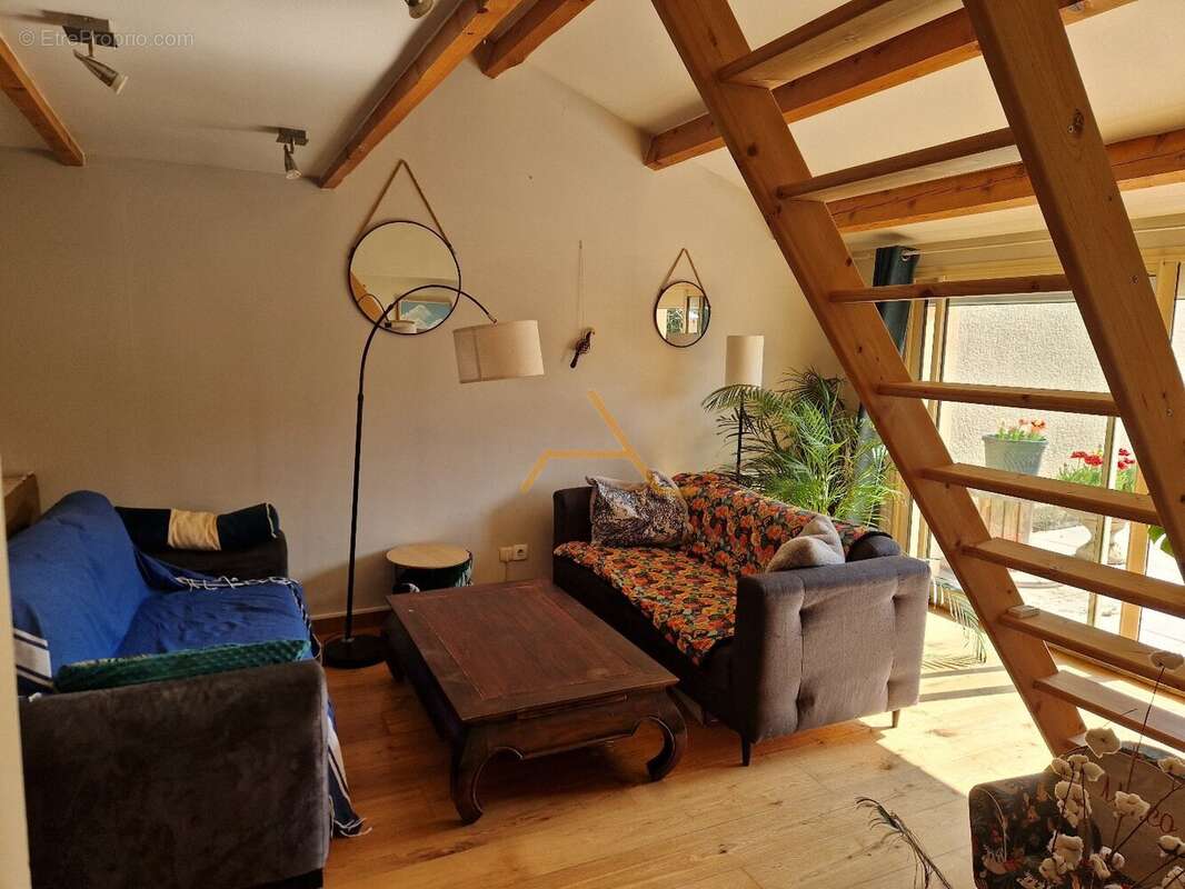 Maison à LA BATIE-ROLLAND