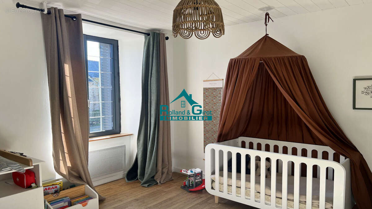 Maison à SAINT-MEDARD-SUR-ILLE