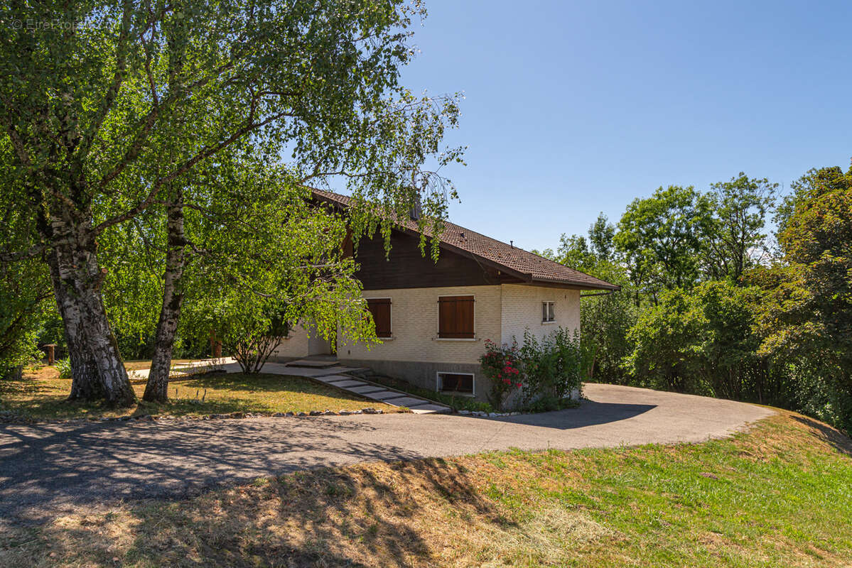 Maison à POISY