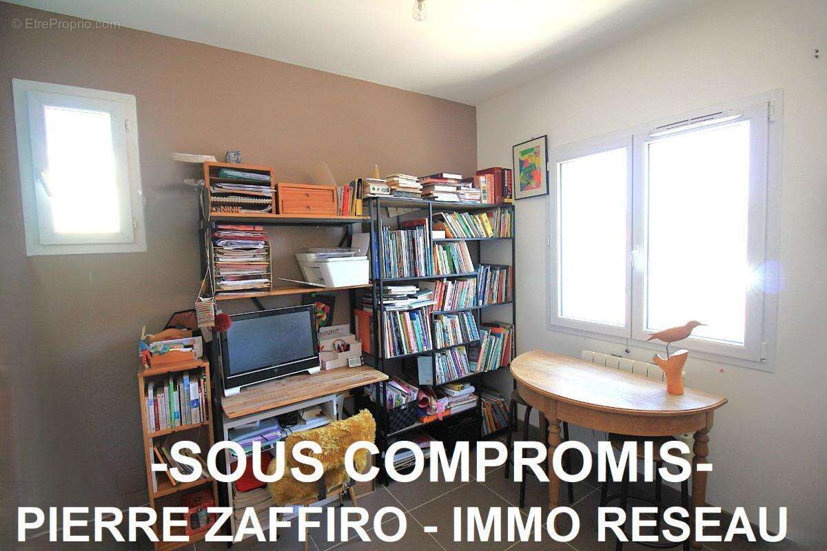 Maison 105 m² à Llupia  - photo 8