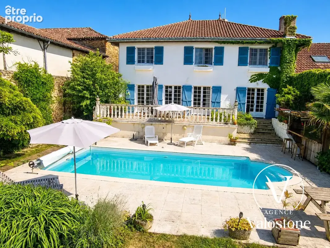 Maison 8 pièces 265 m² à vendre à Saint-Loubouer (40320) - photo 2