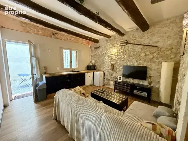 Appartement t2 rénové a vendre sur eguilles - photo 1
