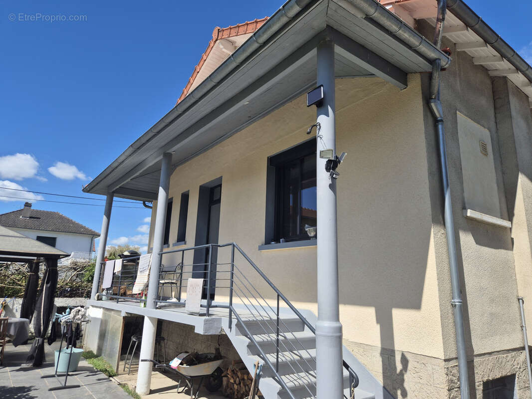Maison à AIXE-SUR-VIENNE
