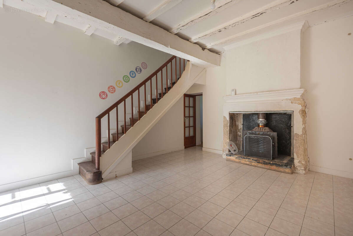 Ancien chateau viticole - potentiel 585 m2 surface habitable - 7 hectares - photo 23