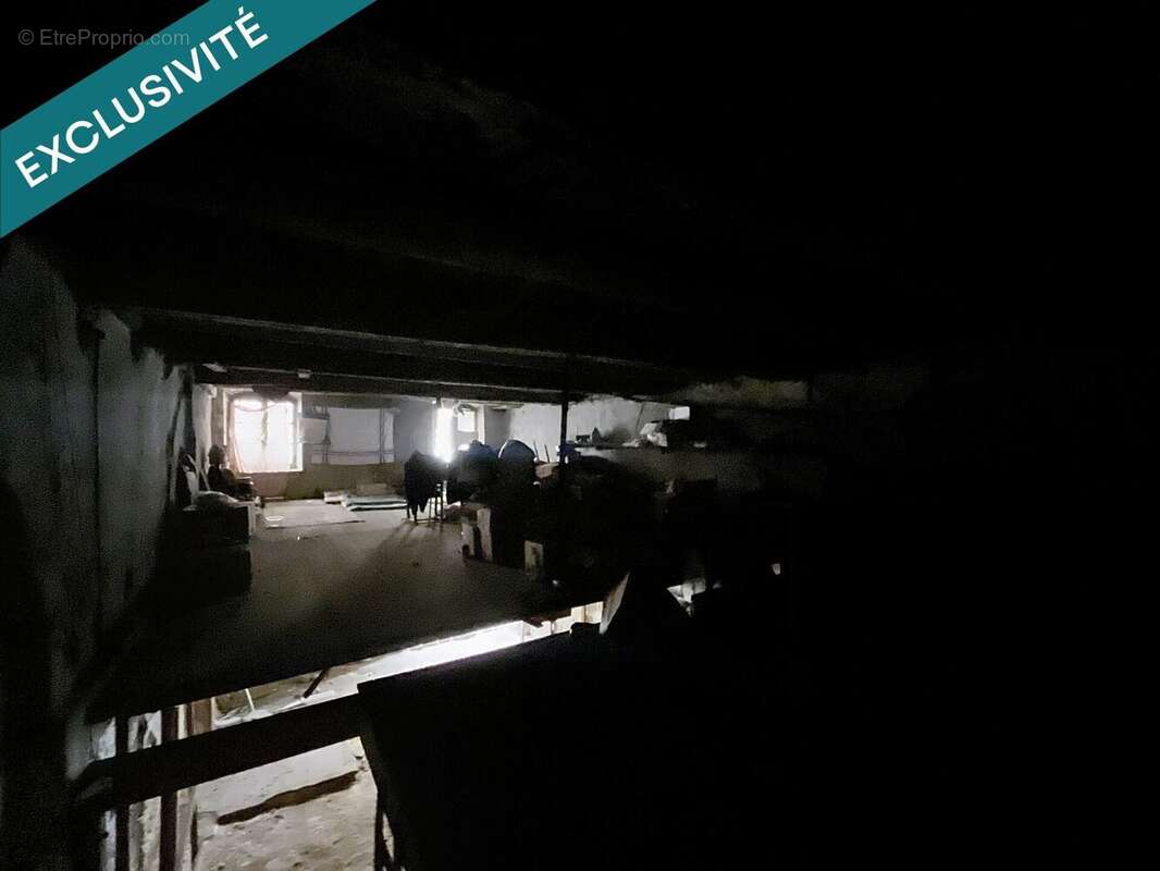 Photo 3 - Commerce à MARSEILLE-1E