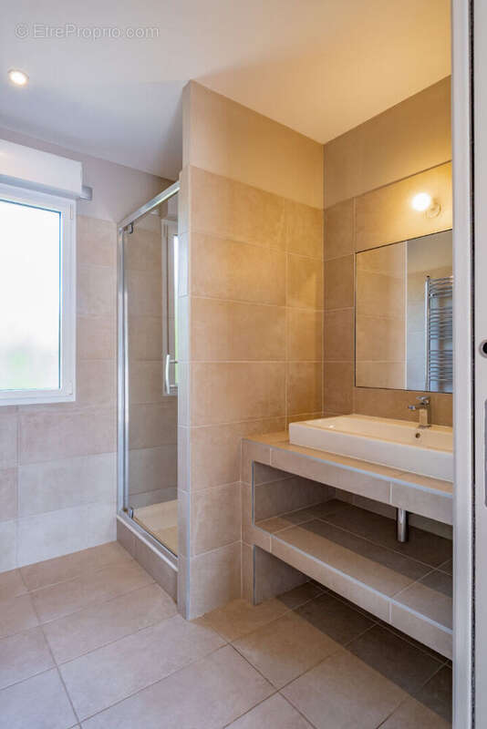 Maison à SAINT-CYR-AU-MONT-D'OR