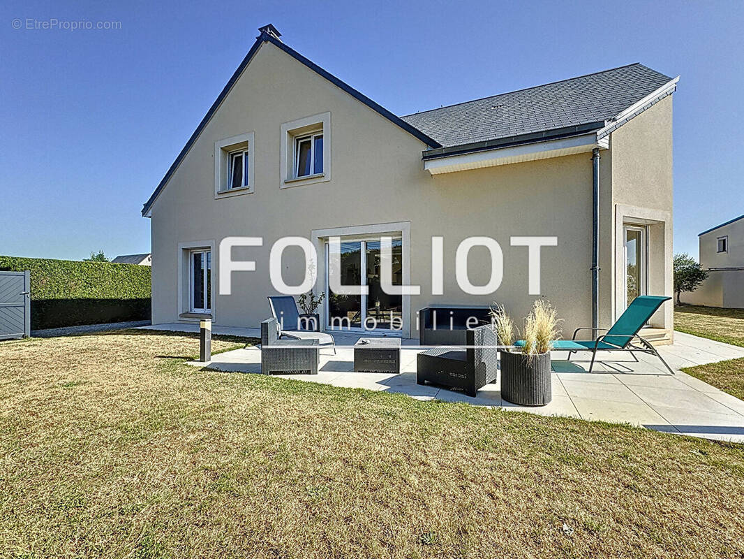 Maison à MAY-SUR-ORNE