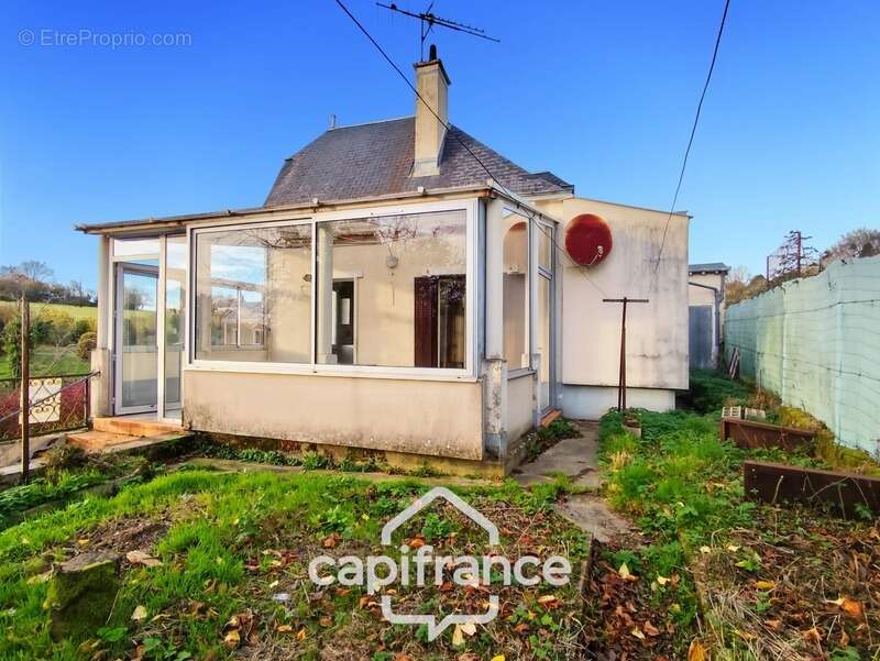 Maison à SAINTE-OSMANE