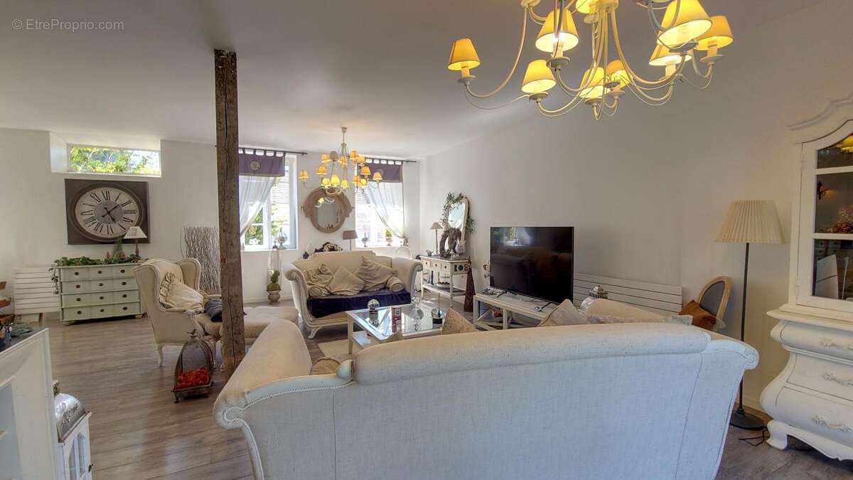 Dijon Est, Maison de caractère de 238 m², 4 chambres et terrain de 2857 m² - photo 39
