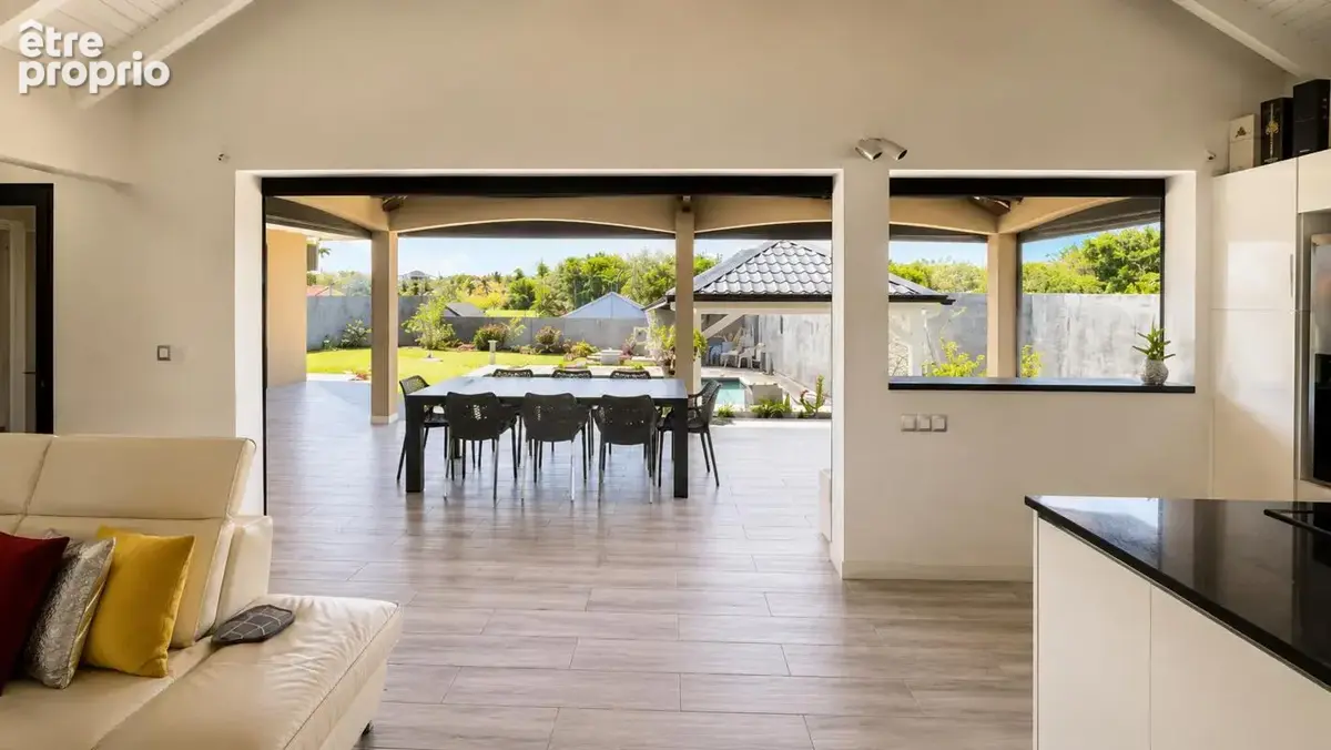 A vendre villa t4 avec piscine 112 m²- baie mahault 97122 - photo 5