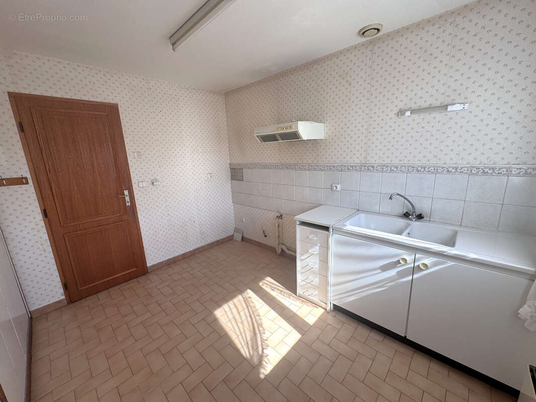Tout à pied à Ezy-sur-Eure : Maison de plain-pied avec sous-sol total - photo 8