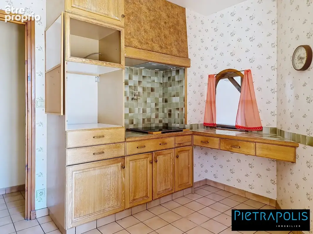 Maison 8 pièces 222 m² à vendre à La Clayette (71800) - photo 7