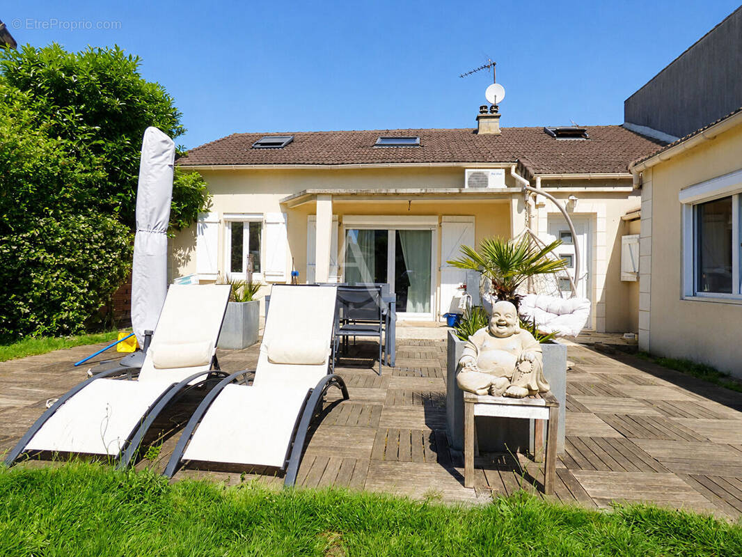 Maison à NEUILLY-SUR-MARNE