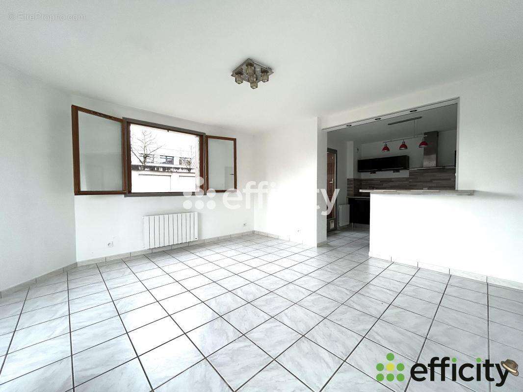 Appartement 81 m² à Vinay  - photo 5